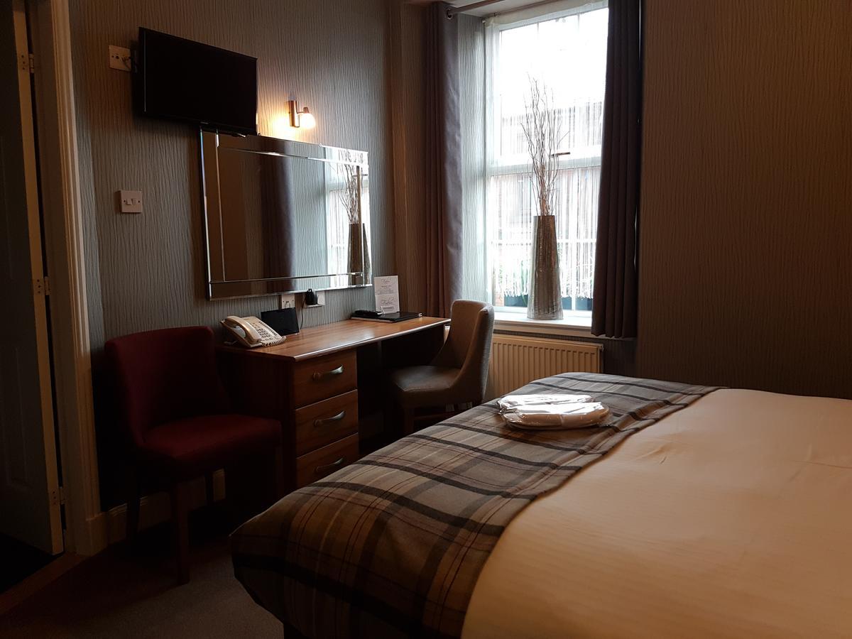 The Fairburn Hotel Mauchline 외부 사진