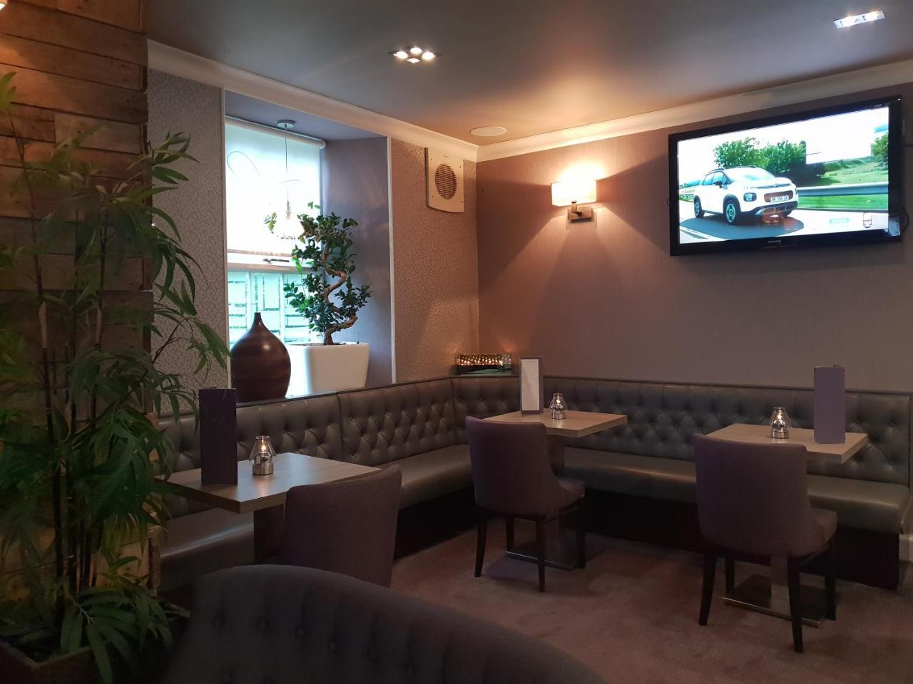 The Fairburn Hotel Mauchline 외부 사진